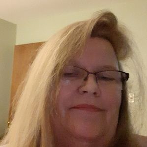 Meet your Posher, Pam